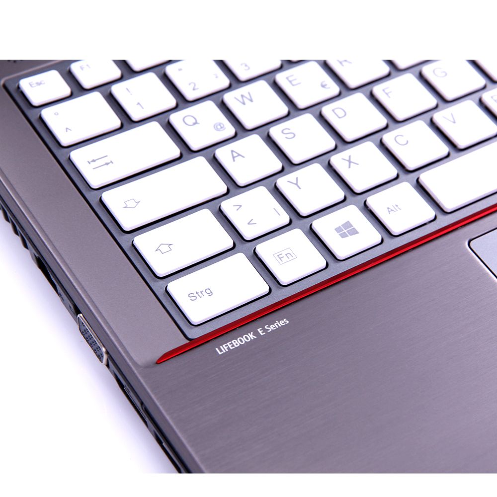 Fujitsu Lifebook E744 14 Zoll 1600×900 HD+ Intel Core i5 256GB SSD 8GB Windows 10 Home inkl. Docking