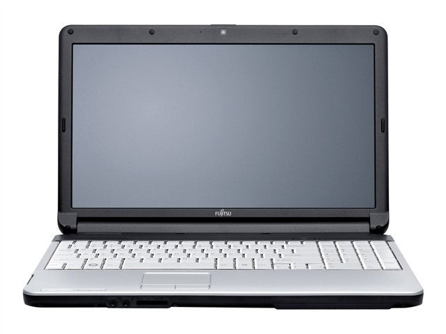 Fujitsu Lifebook A530 15,6 Zoll Intel Core i5 320GB 8GB Speicher